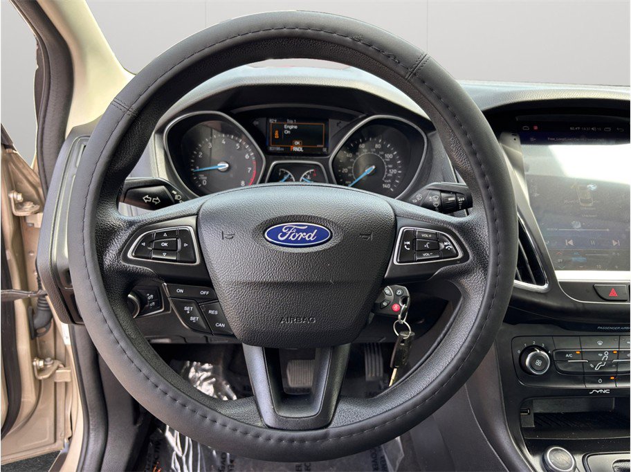 Used 2017 Ford Focus SE FWD image 18
