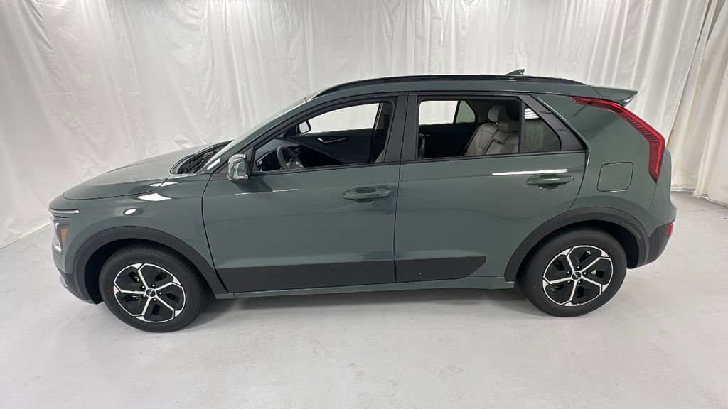 New 2025 Kia Niro EX image 6