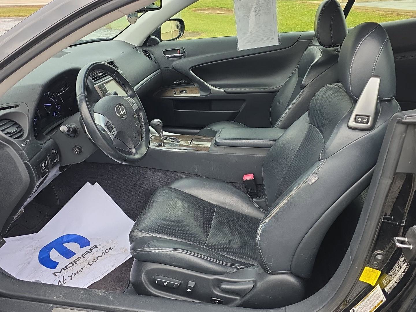 Used 2012 Lexus IS 250C image 11