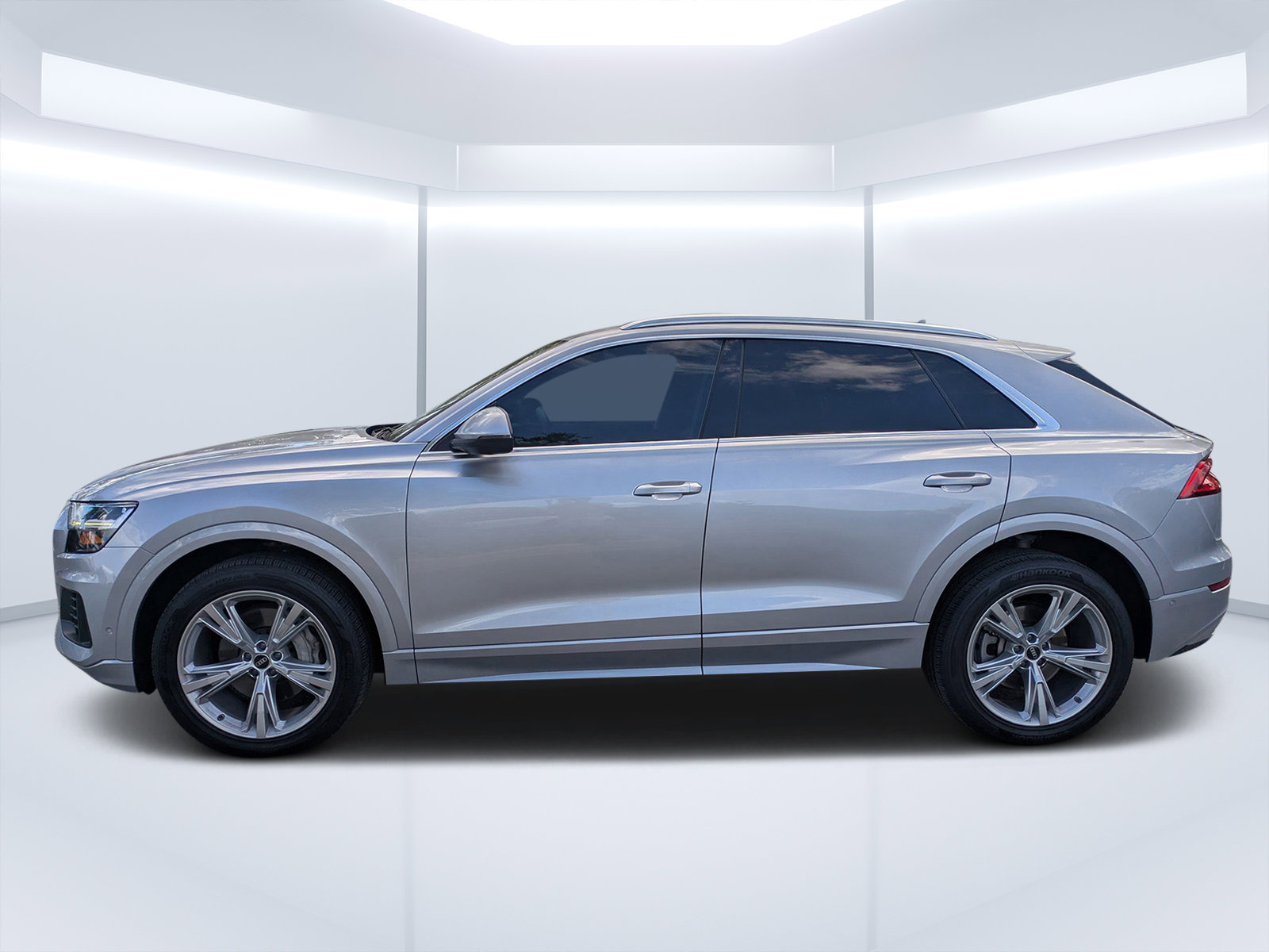 Used 2022 Audi Q8 Premium Plus image 9