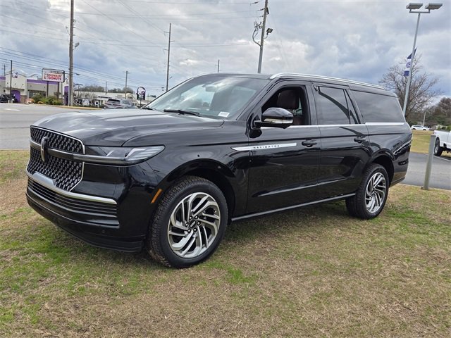 New 2026 Lincoln Navigator L Reserve image 3