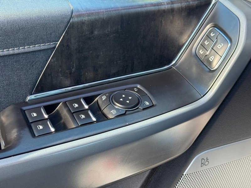 Used 2022 Ford F150 Lariat w/ Max Trailer Tow Package image 31