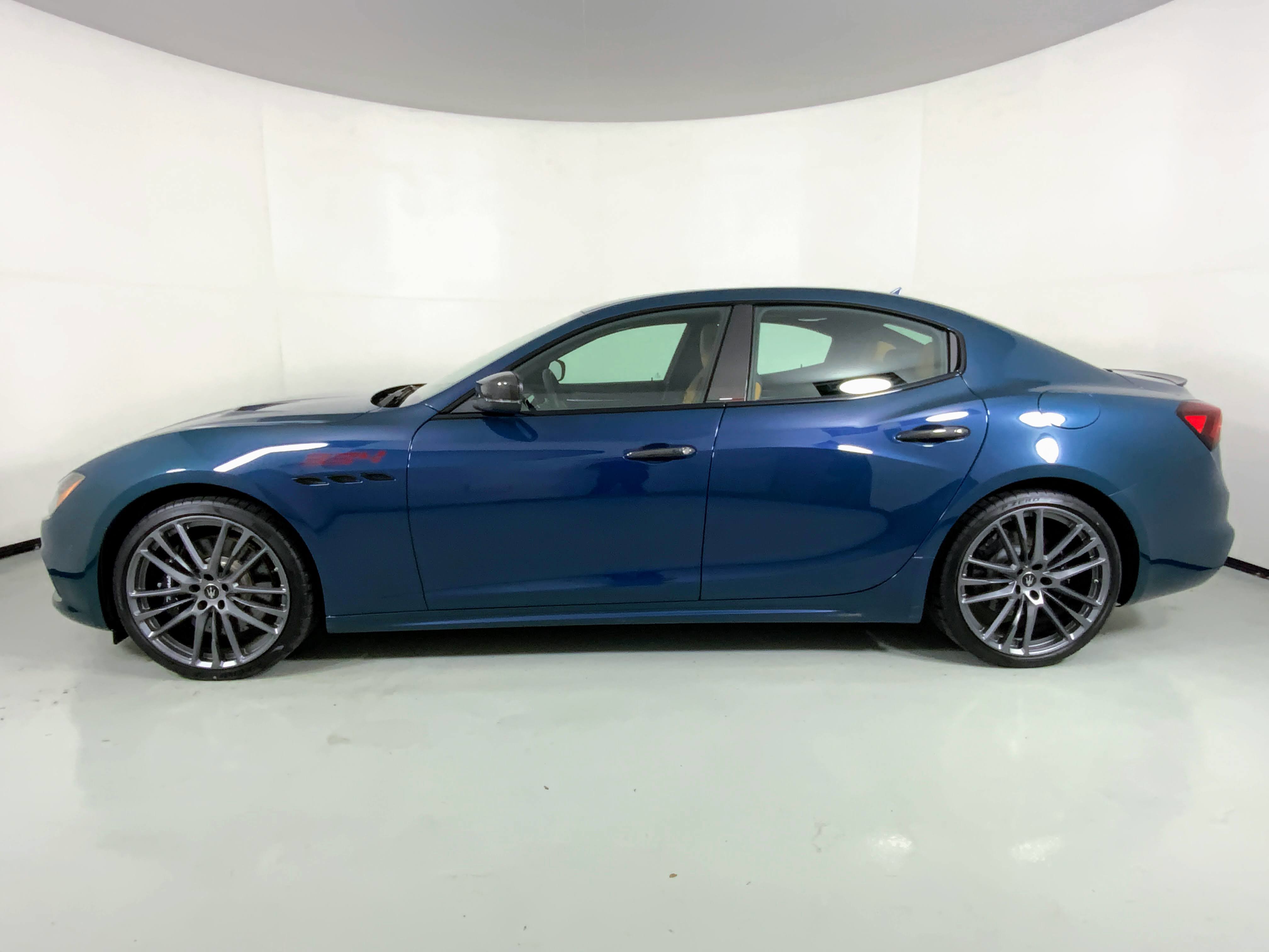 Used 2024 Maserati Ghibli Trofeo image 12