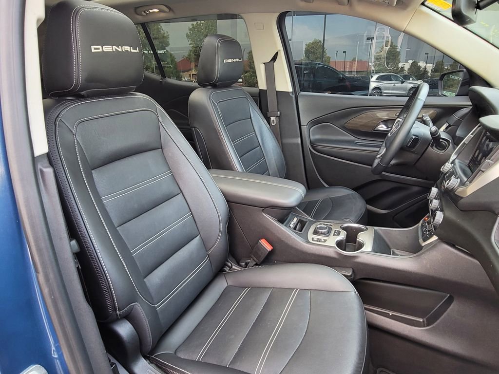 Used 2024 GMC Terrain Denali w/ Denali Premium Package image 21