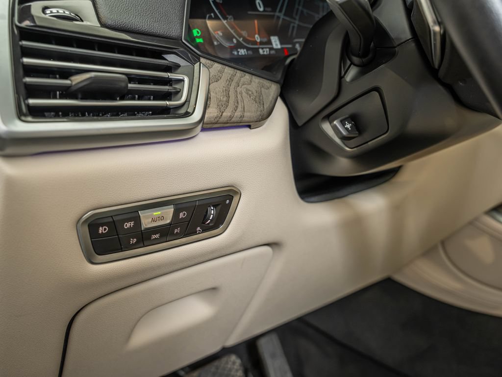 Used 2019 BMW X5 xDrive40i w/ Executive Package AWD/4WD image 20