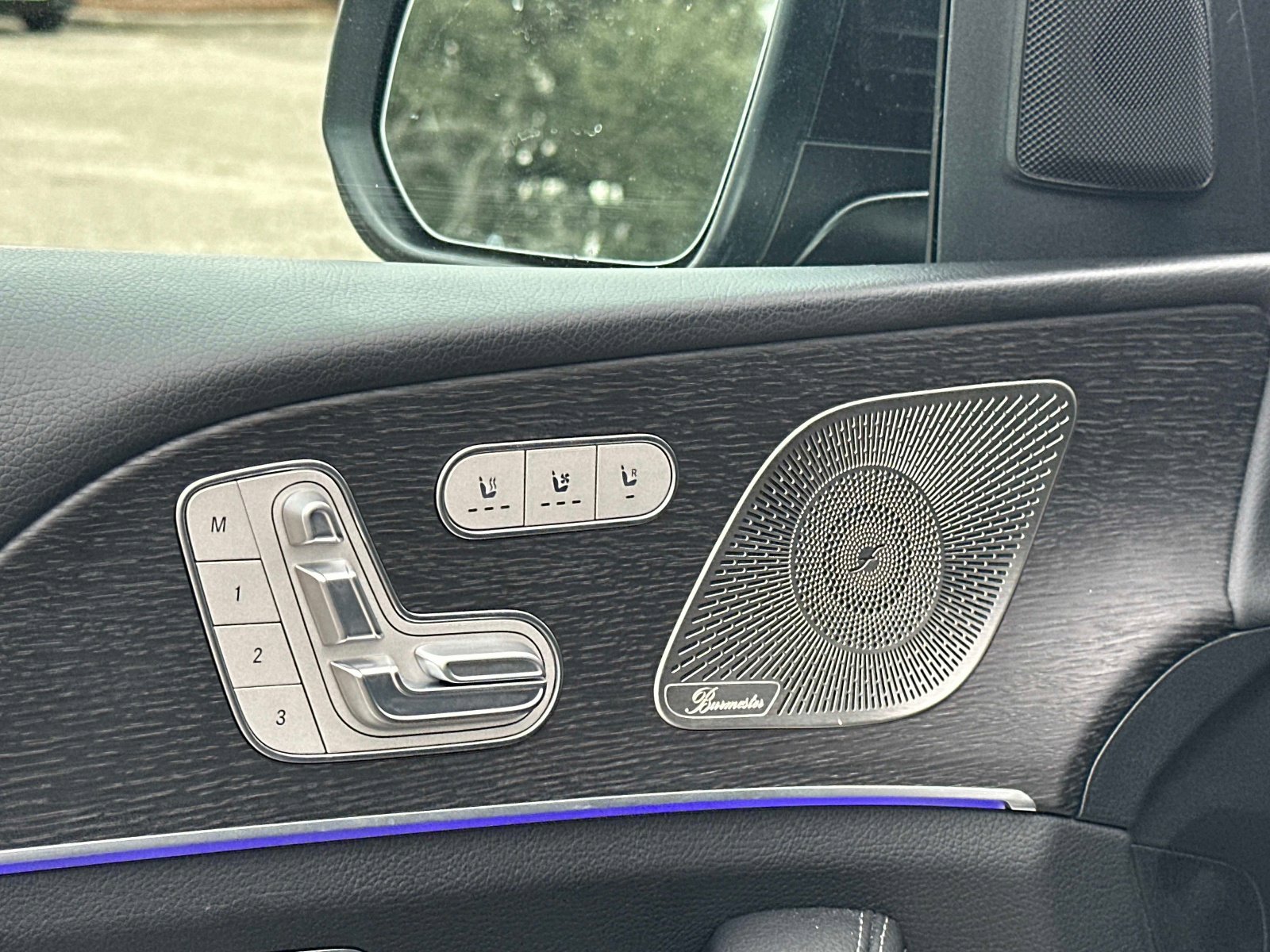 Used 2025 Mercedes-Benz GLS 580 4MATIC image 18