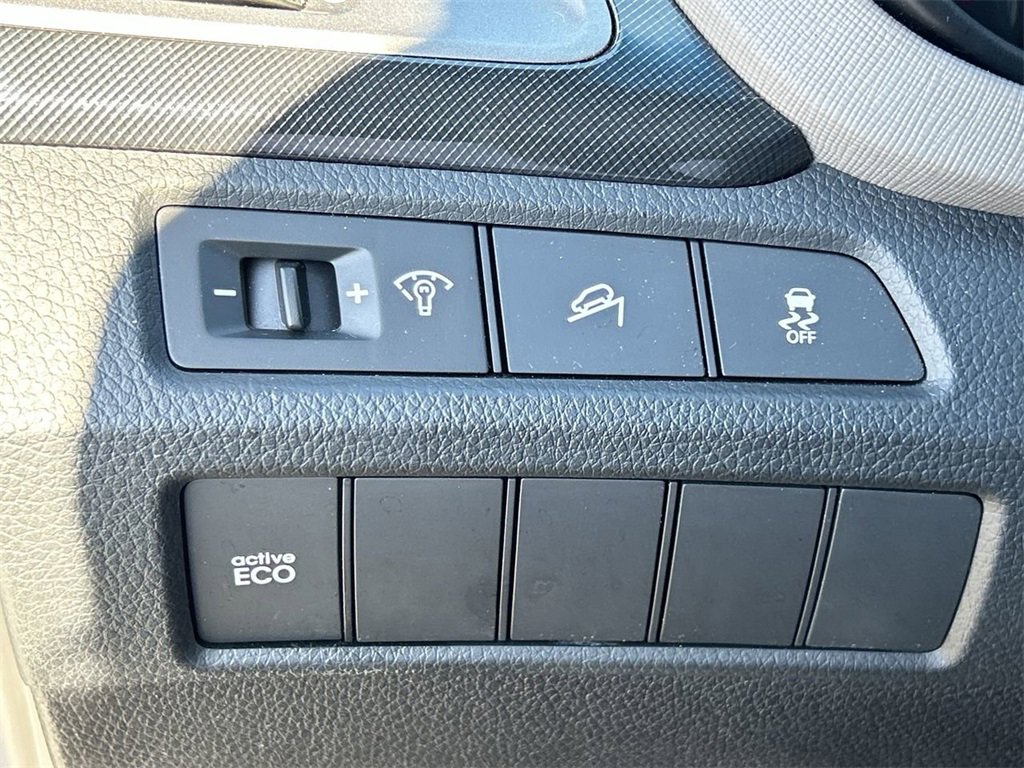 Used 2016 Hyundai Santa Fe Sport w/ Option Group 02 image 25