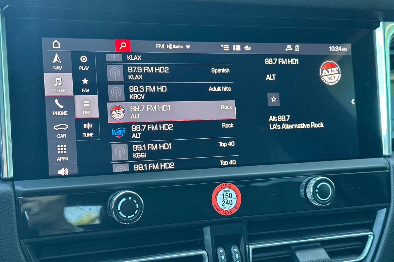 Used 2025 Porsche Macan image 18