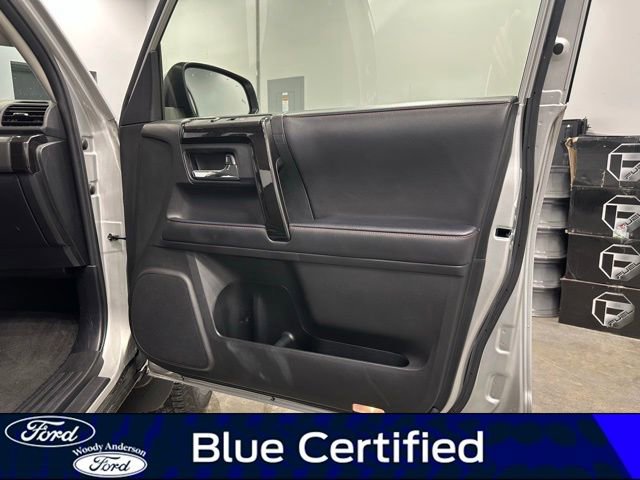Used 2023 Toyota 4Runner TRD Off-Road image 30