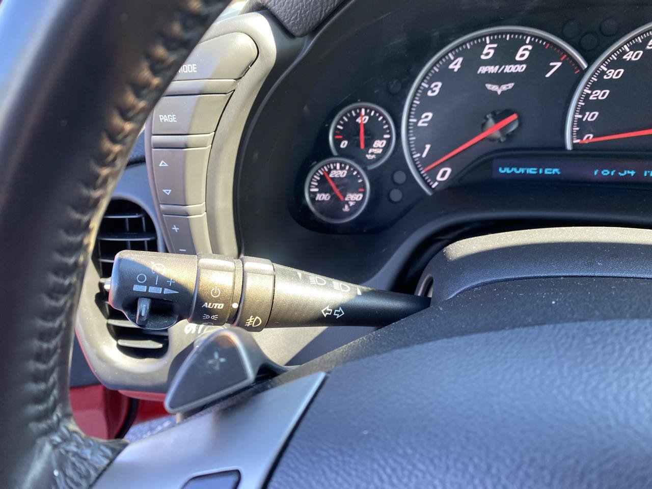Used 2009 Chevrolet Corvette Coupe w/ Preferred Equipment Group RWD image 21