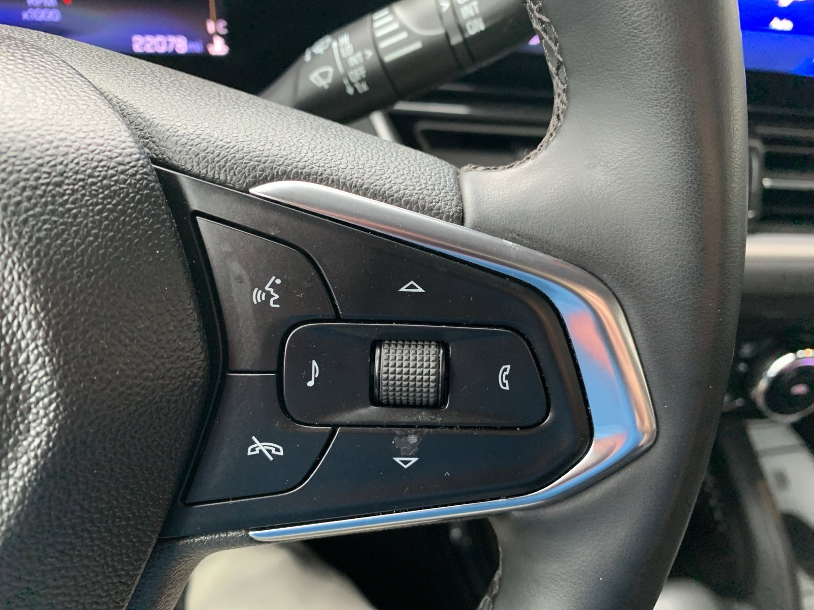 Used 2025 Chevrolet TrailBlazer LT w/ Convenience Package image 32