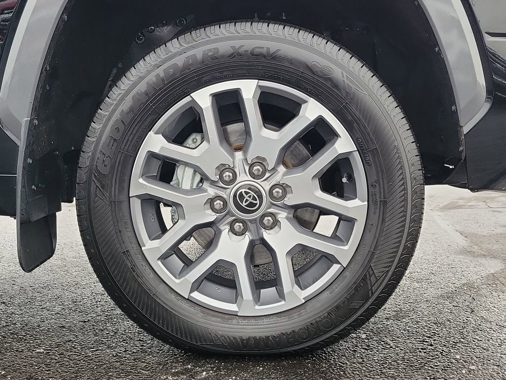 Used 2023 Toyota Tundra 1794 Edition image 9