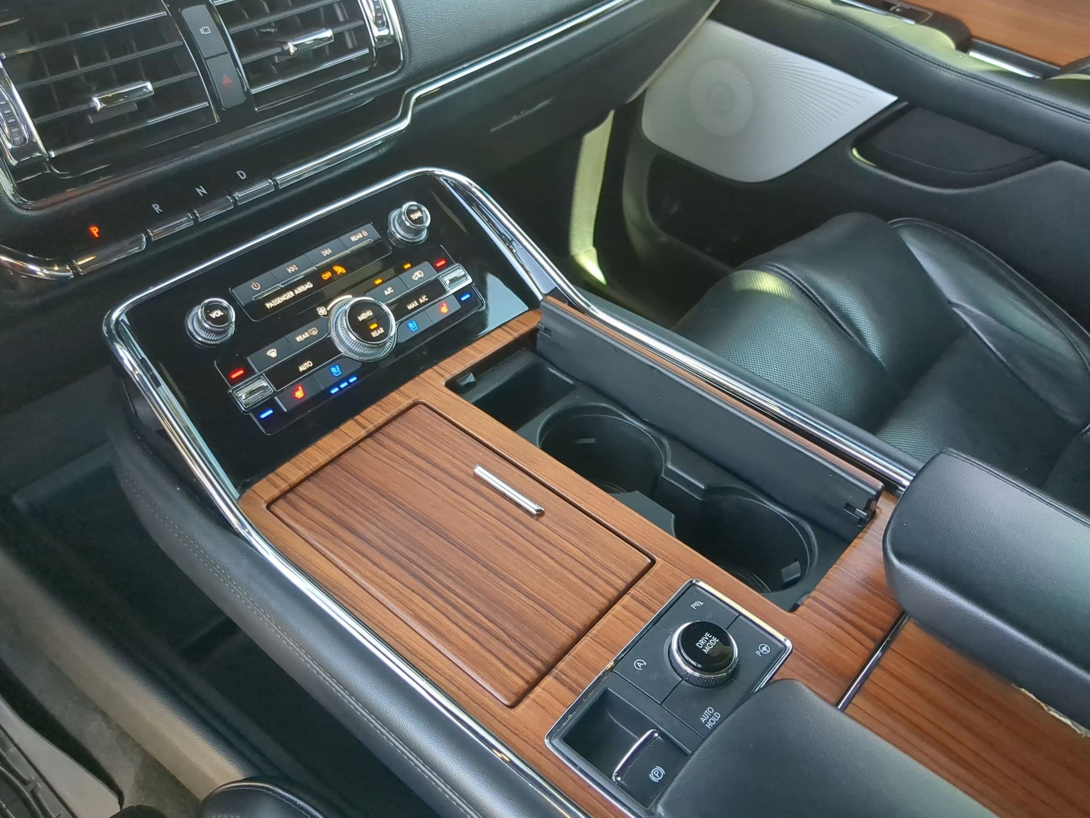 Used 2019 Lincoln Navigator L Reserve image 20