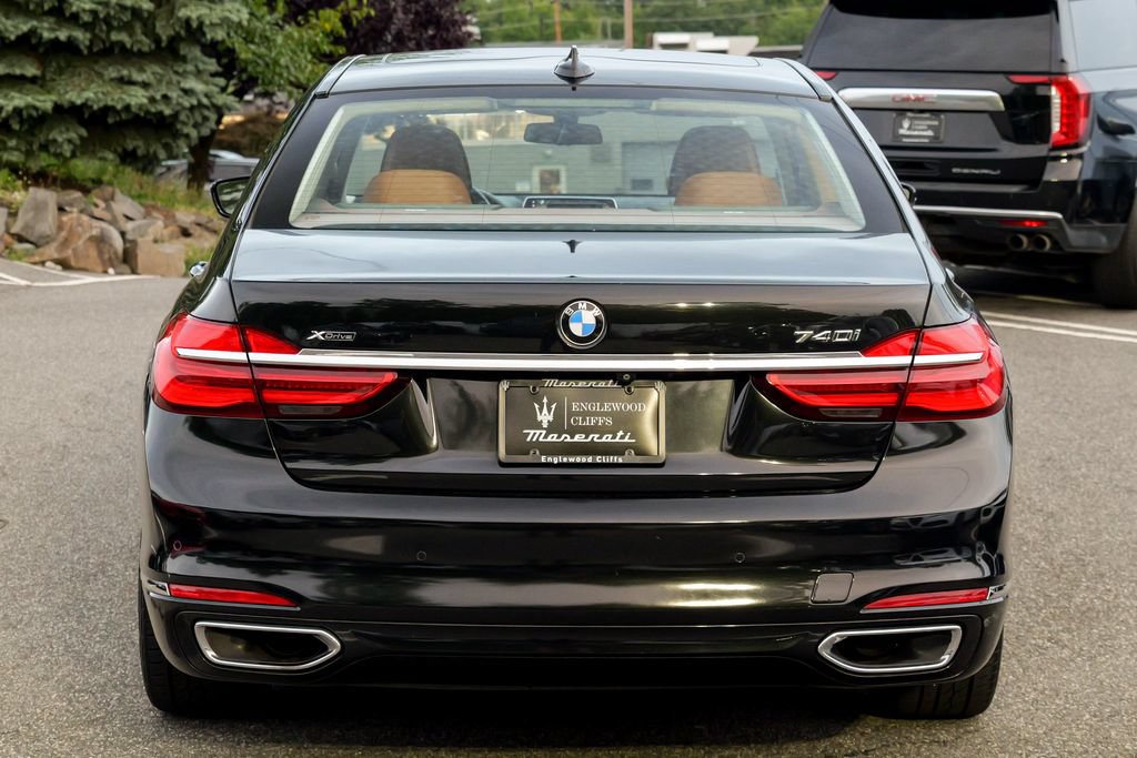 Used 2018 BMW 740i xDrive AWD/4WD image 6