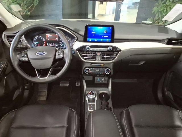 Used 2021 Ford Escape SEL image 9