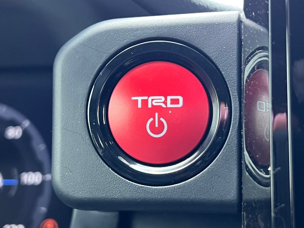 Used 2025 Toyota Tacoma TRD Off-Road w/ TRD Off Road Premium Package AWD/4WD image 44