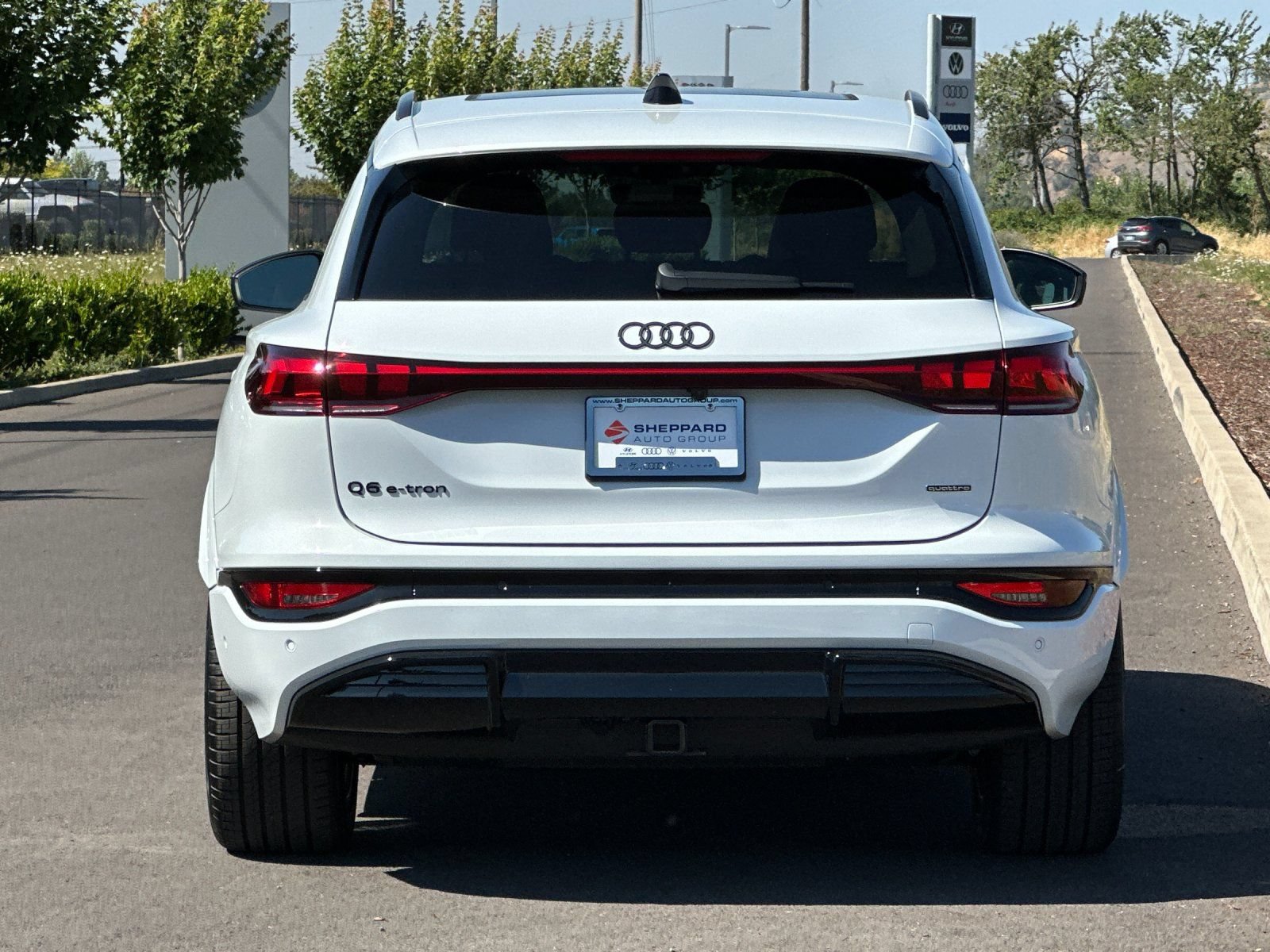 New 2027 Audi Q6 e-tron Premium Plus AWD/4WD image 4