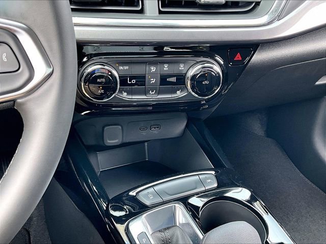 New 2026 Chevrolet Trax ACTIV w/ Driver Confidence Package FWD image 23