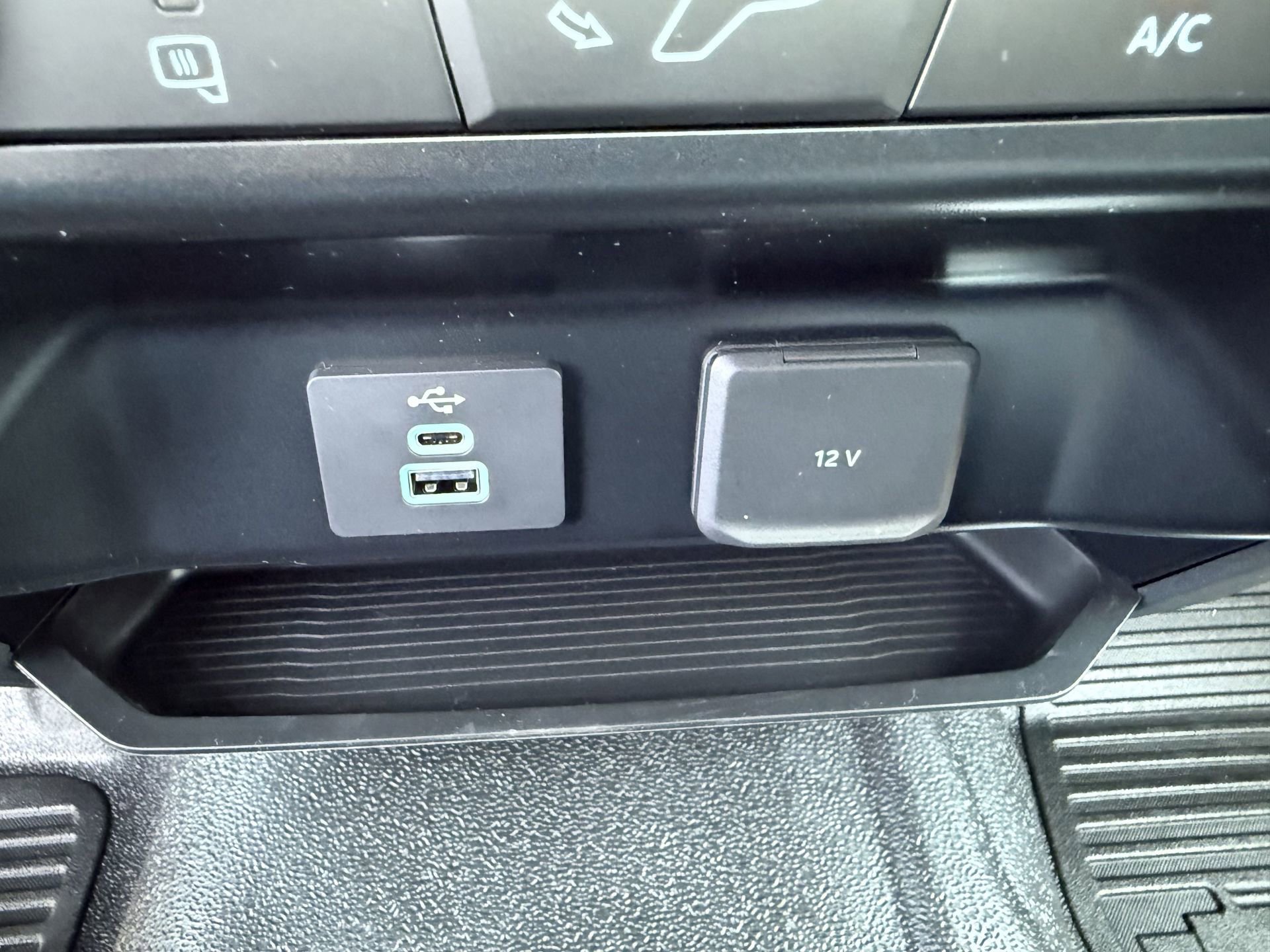 New 2024 Ford F350 XL w/ XL Chrome Package image 7