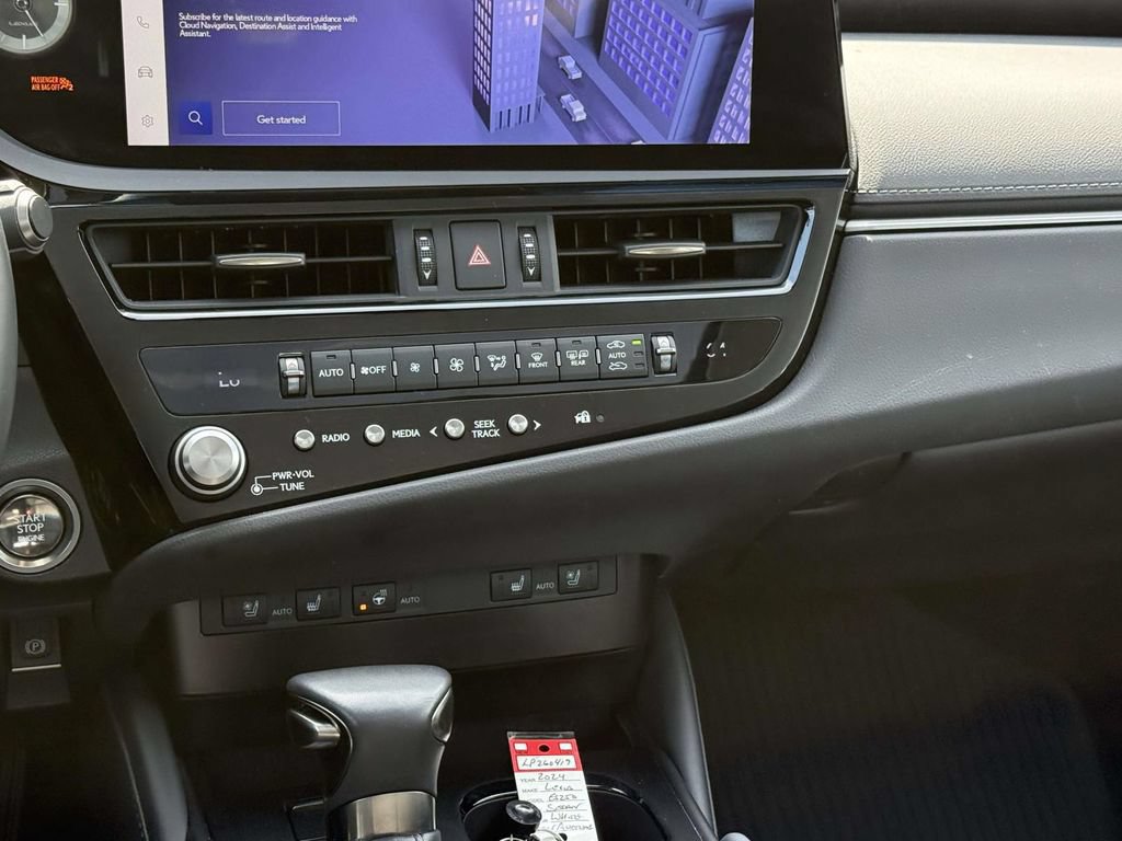 Used 2024 Lexus ES 250 w/ Premium Package AWD/4WD image 18