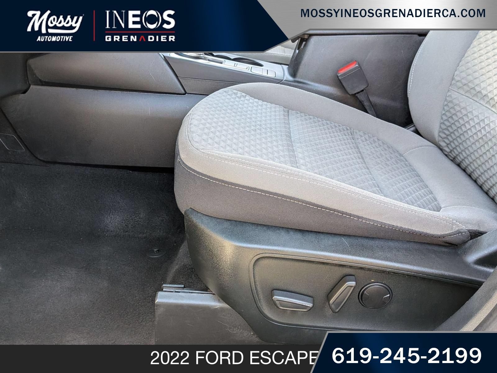 Used 2022 Ford Escape SE w/ Convenience Package FWD image 14