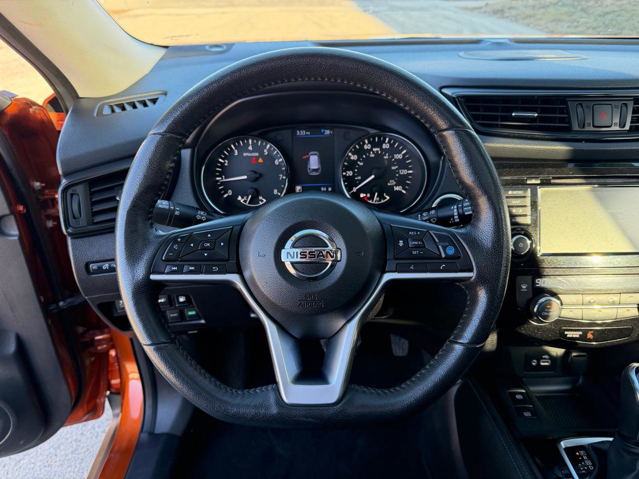 Used 2019 Nissan Rogue SL w/ Premium Package AWD/4WD image 17