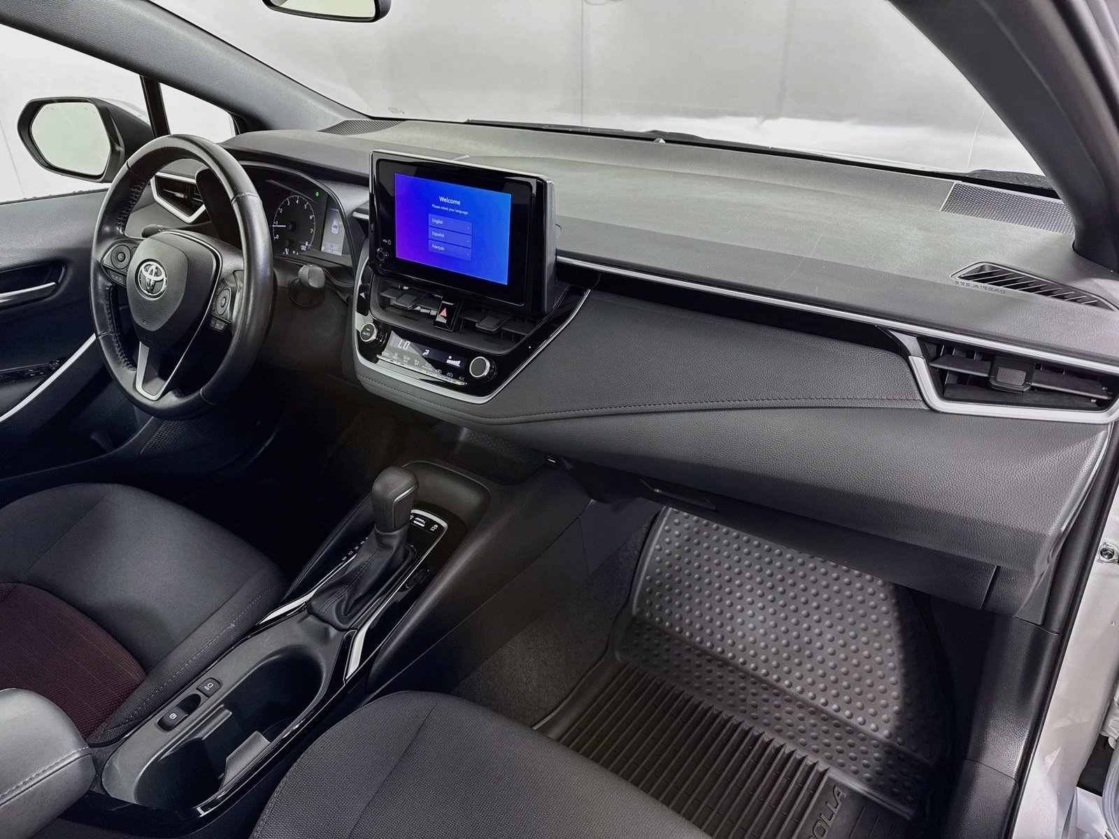 Certified 2024 Toyota Corolla SE FWD image 27