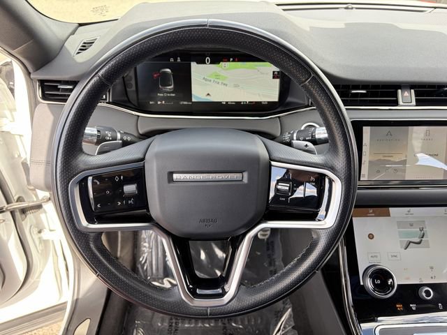 Used 2022 Land Rover Range Rover Evoque R-Dynamic SE image 10