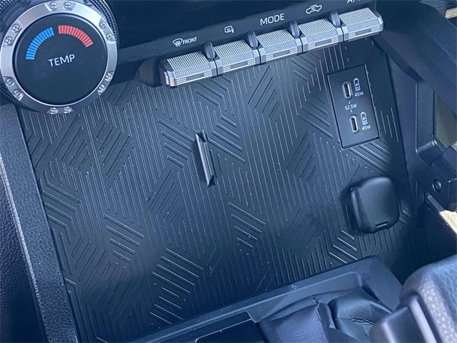 Used 2025 Toyota Tacoma SR5 image 27