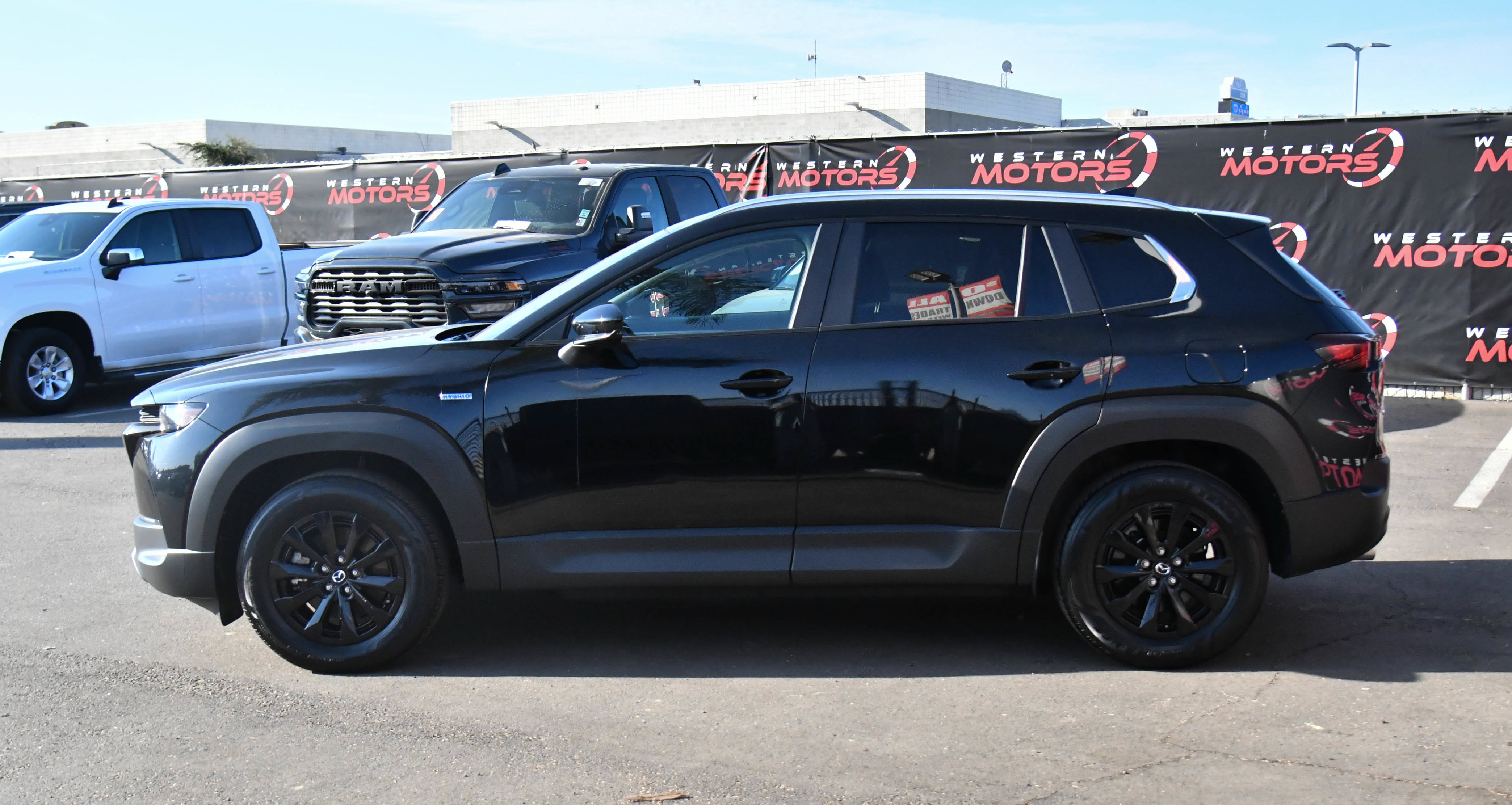 Used 2025 MAZDA CX-50 2.5 Hybrid w/ Preferred Pkg AWD/4WD image 4