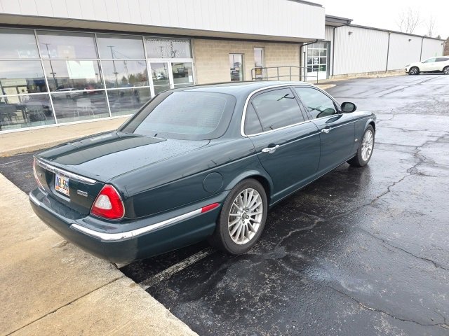Used 2007 Jaguar XJ8 image 3