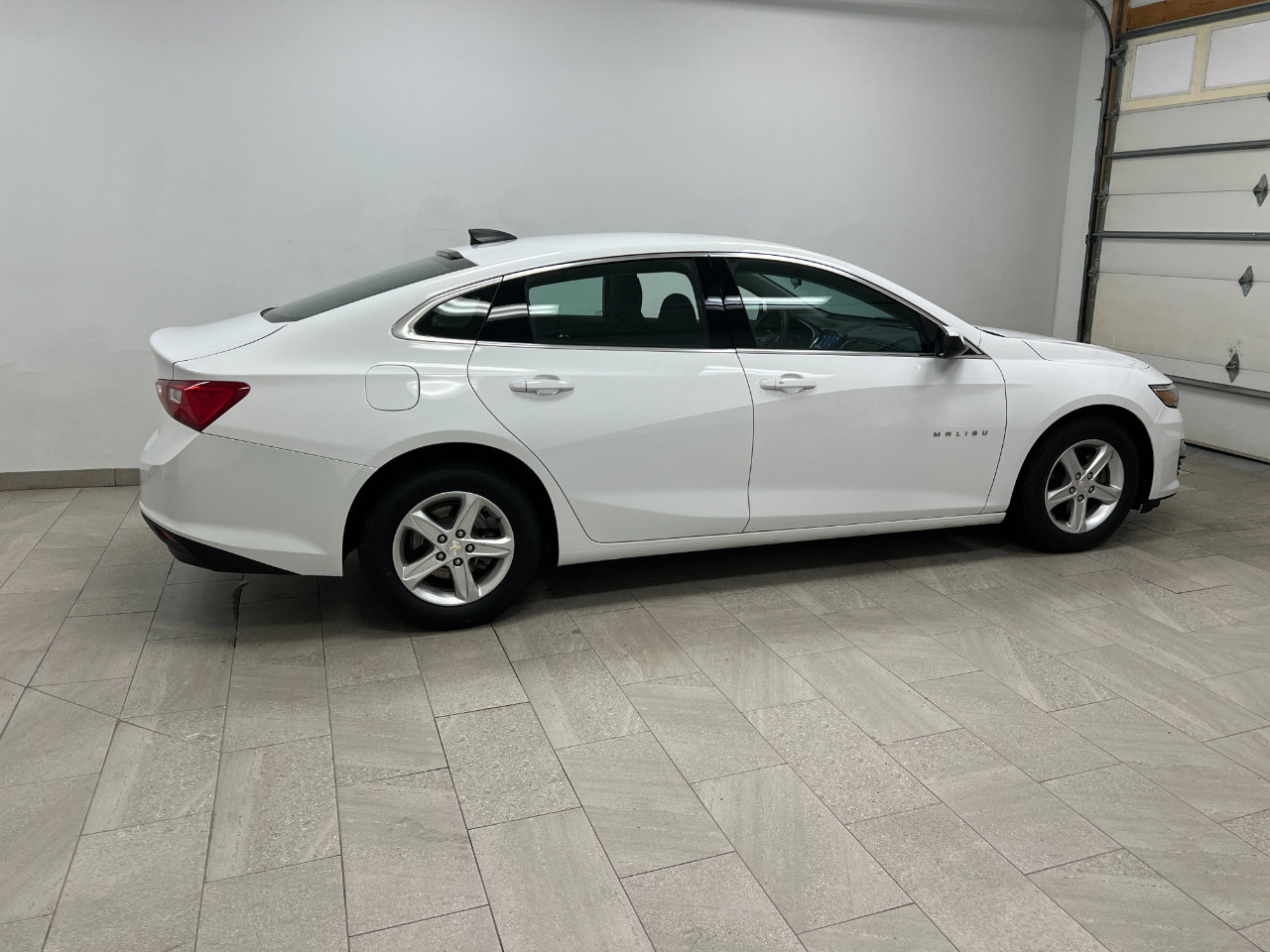 Used 2021 Chevrolet Malibu LS w/ Driver Confidence Package II image 14