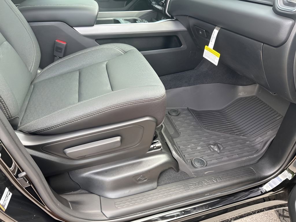 New 2026 RAM 1500 Lone Star AWD/4WD image 19