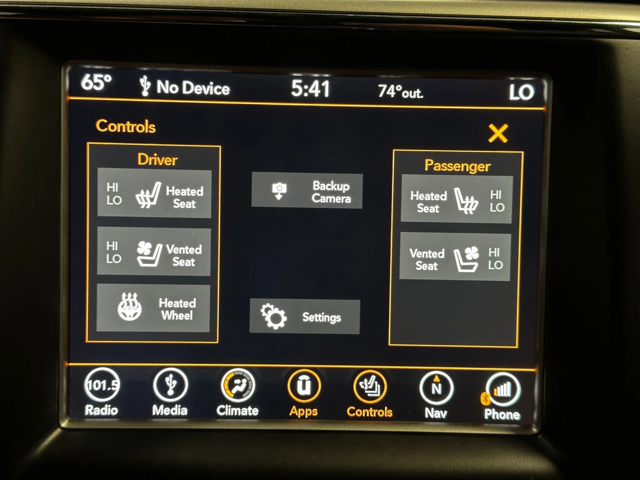 Used 2018 Jeep Grand Cherokee Overland image 39