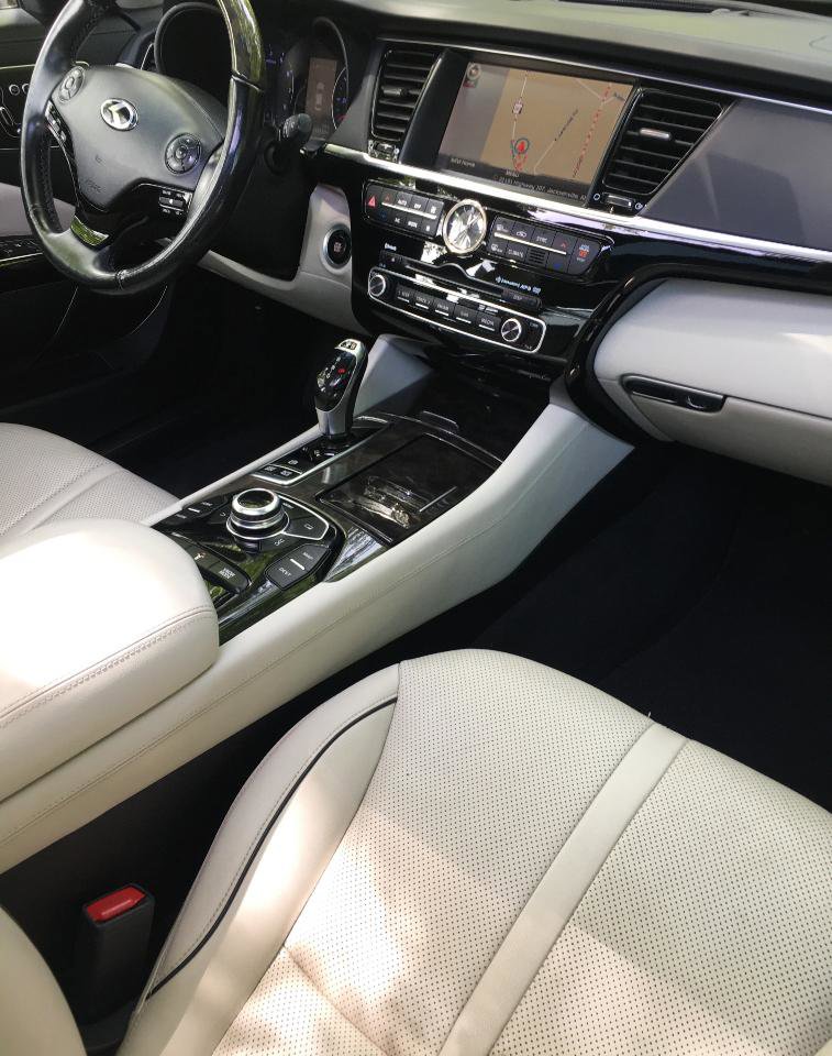 Used 2015 Kia K900 Luxury RWD image 20