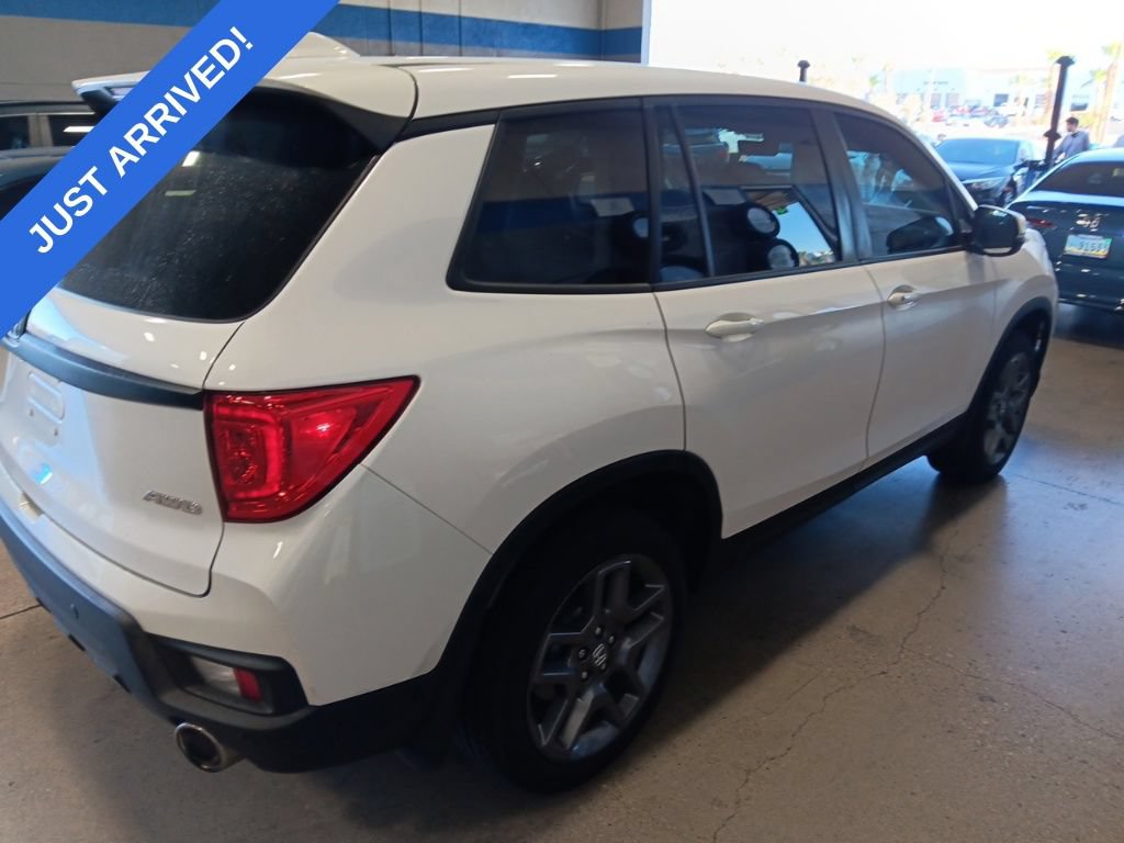 Used 2023 Honda Passport EX-L image 3
