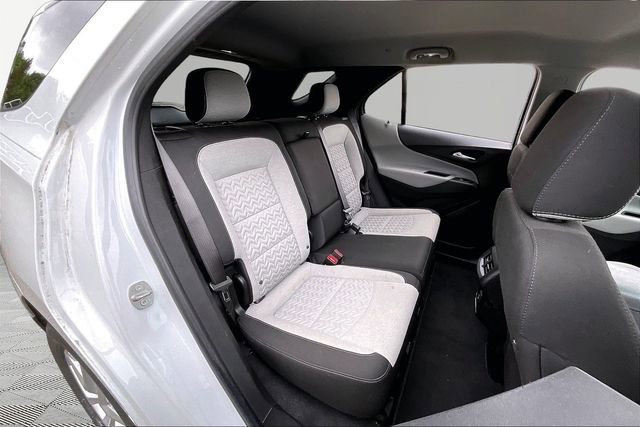 Used 2022 Chevrolet Equinox LS w/ LS Convenience Package FWD image 17