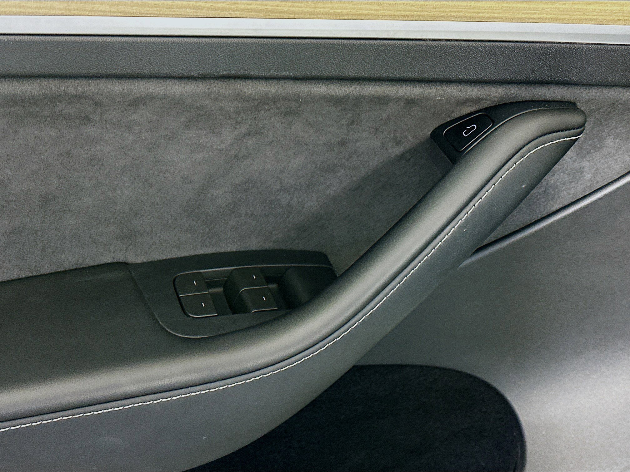 Used 2023 Tesla Model Y AWD image 15