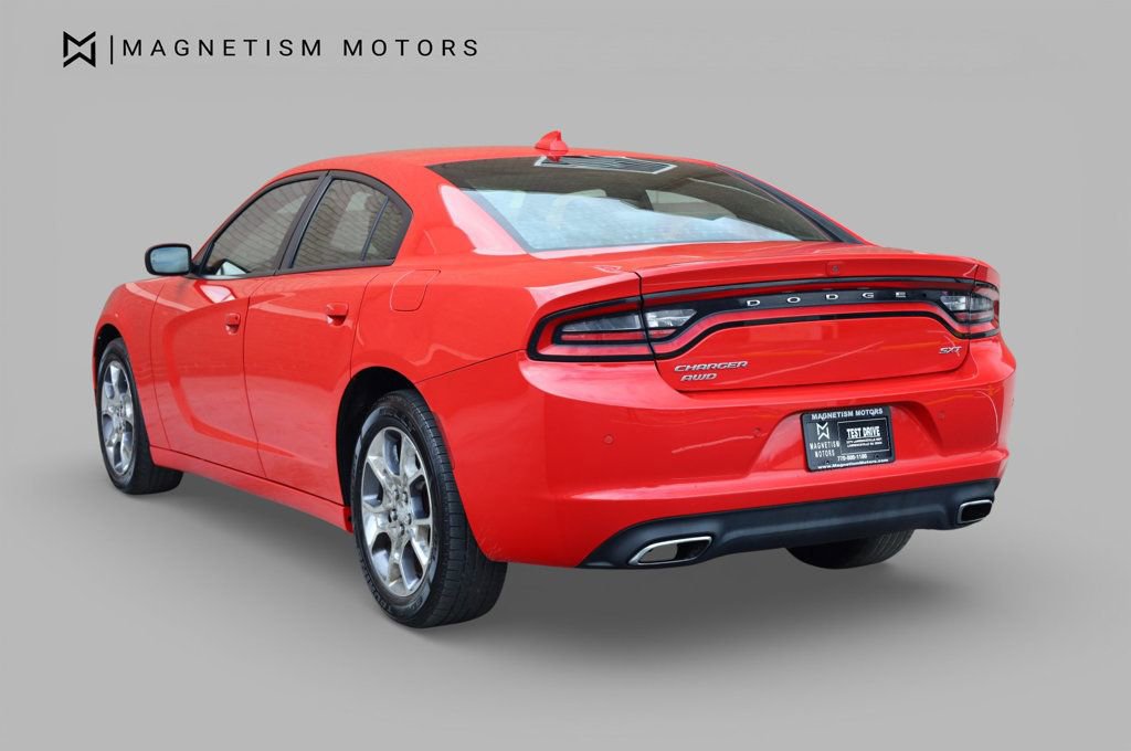 Used 2016 Dodge Charger SXT w/ Navigation & Travel Group image 9