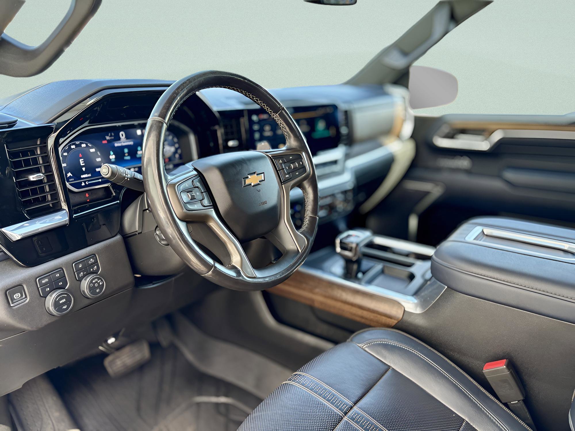 Used 2022 Chevrolet Silverado 1500 High Country image 12