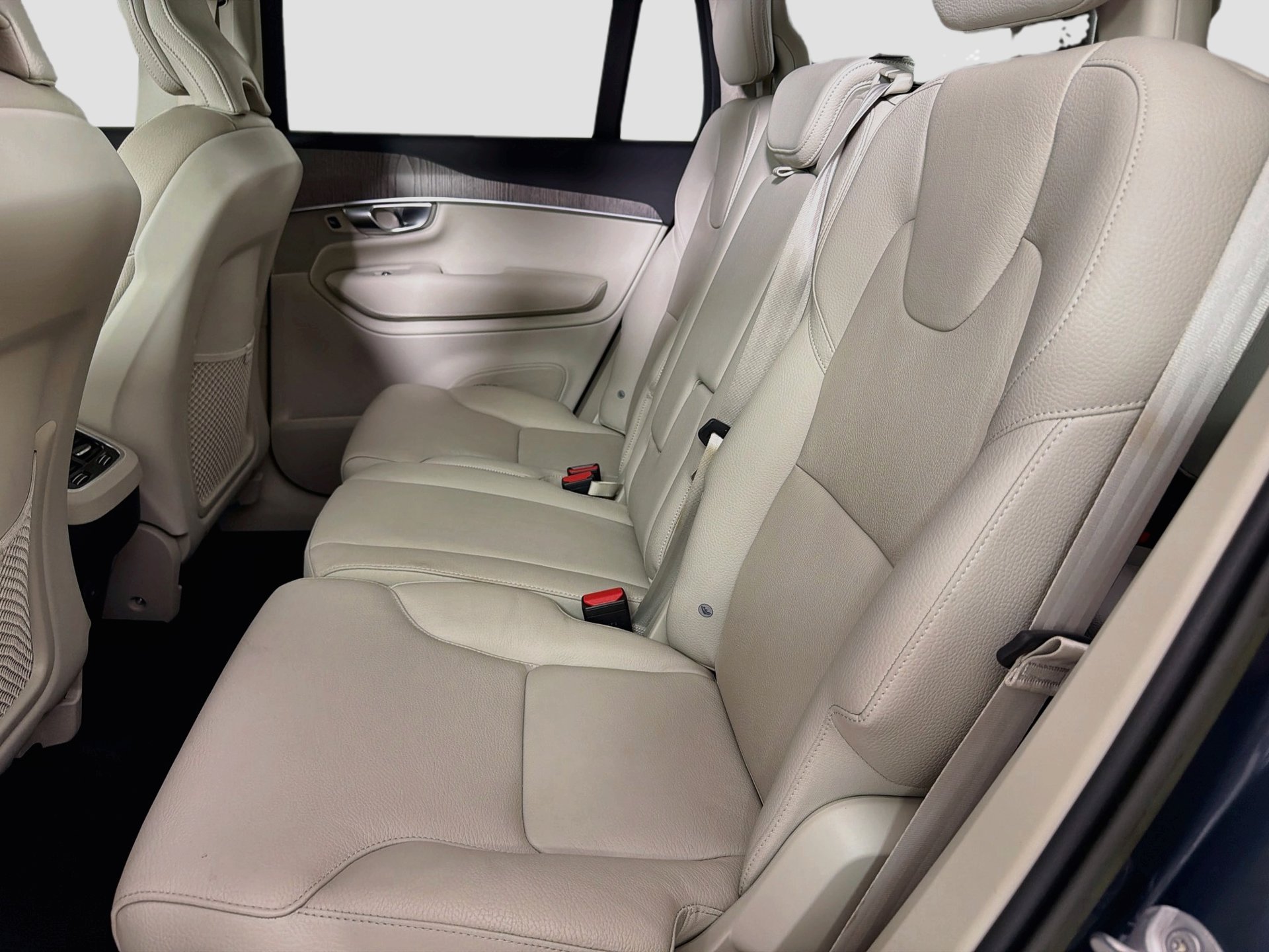 Certified 2023 Volvo XC90 B6 Core w/ Protection Package AWD/4WD image 26