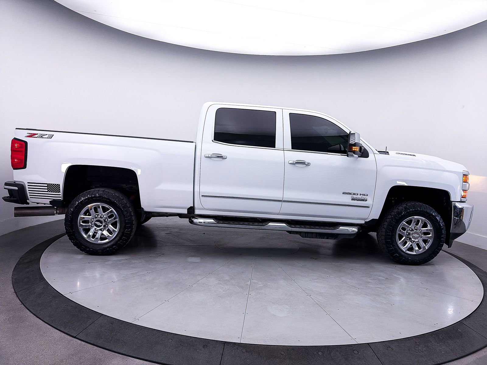 Used 2019 Chevrolet Silverado 2500 LTZ w/ Duramax Plus Package AWD/4WD image 41
