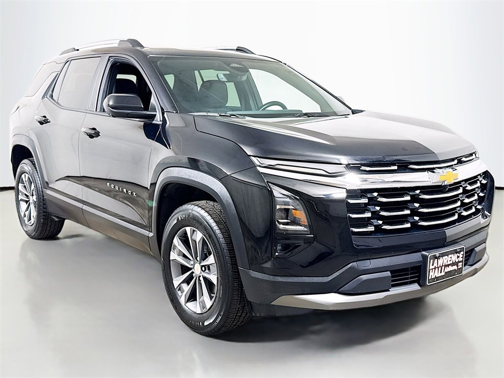 Used 2025 Chevrolet Equinox LT w/ Convenience Package II image 3