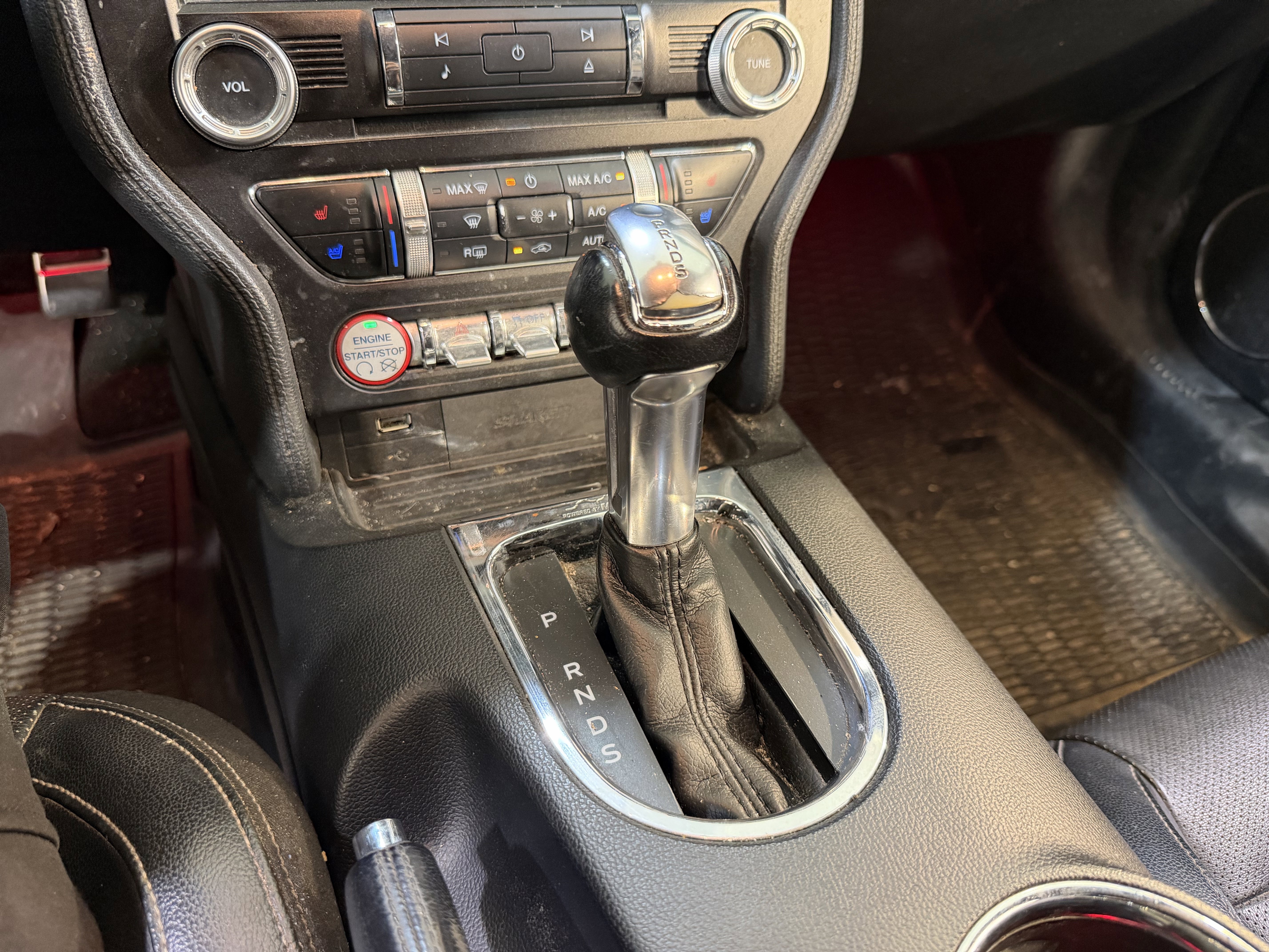 Used 2015 Ford Mustang Premium w/ Equipment Group 201A RWD image 19