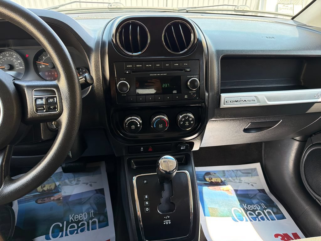 Used 2014 Jeep Compass Sport FWD image 12