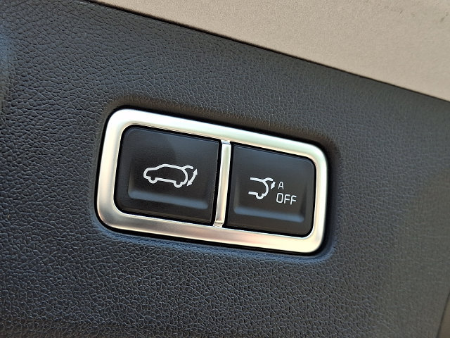 Certified 2026 Kia Sorento SX Prestige AWD/4WD image 32