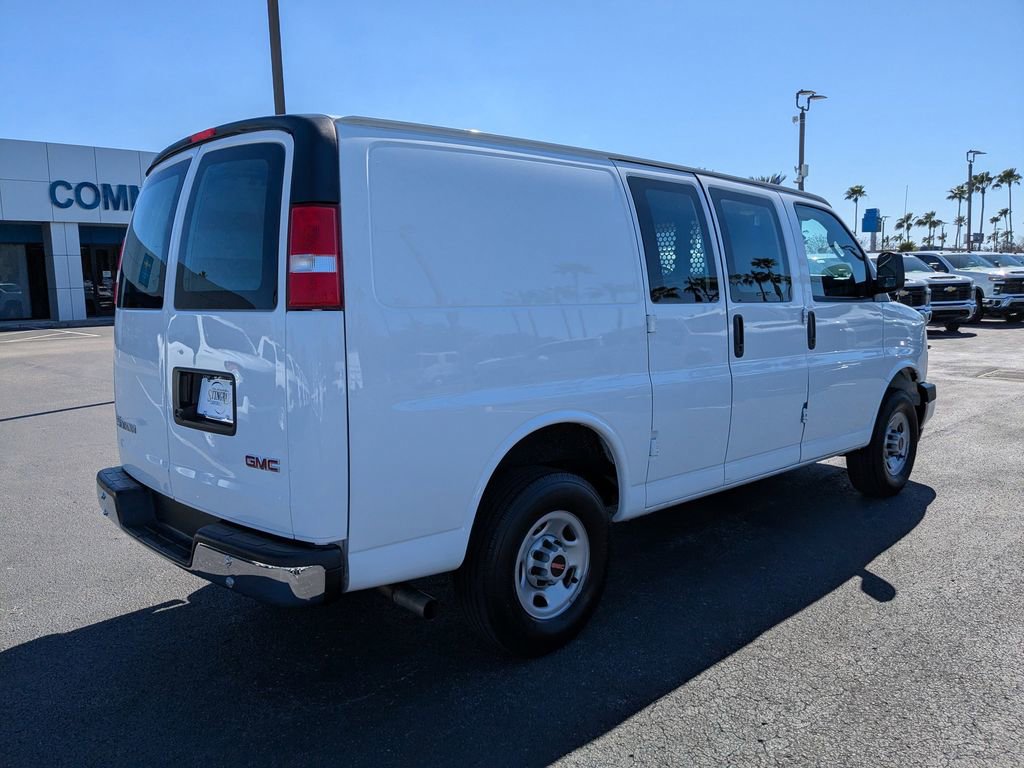 Used 2024 GMC Savana 2500 w/ Driver Convenience Package image 4