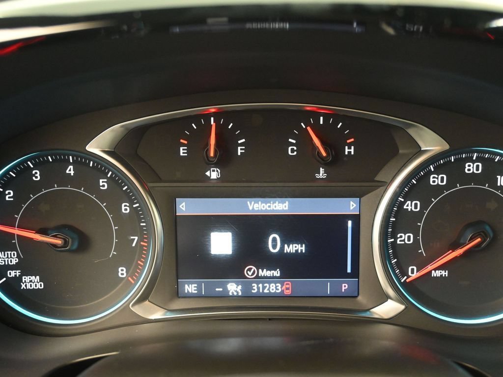 Used 2023 Chevrolet Traverse RS FWD image 13