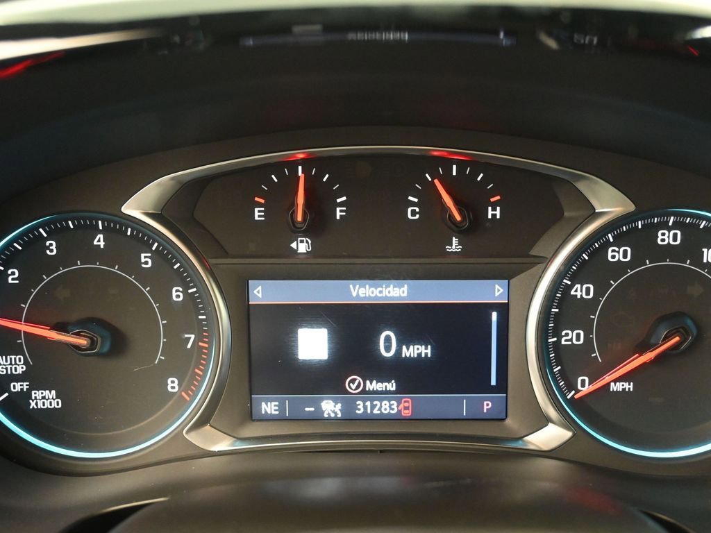 Used 2023 Chevrolet Traverse RS FWD image 13