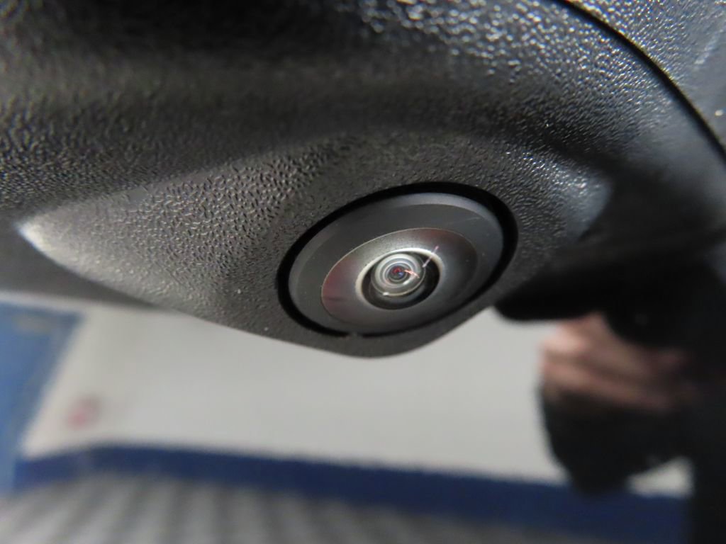 Used 2025 GMC Sierra 2500 AT4 image 44